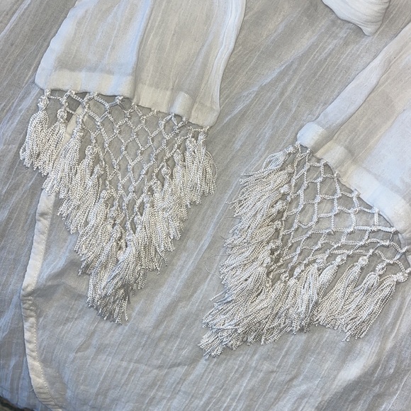 Florabella Robe/Coverup - Picture 2 of 6